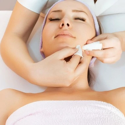 Arctisztító kezelés + Masszázs (Matis Purely Perfect Cleansing Treatment)